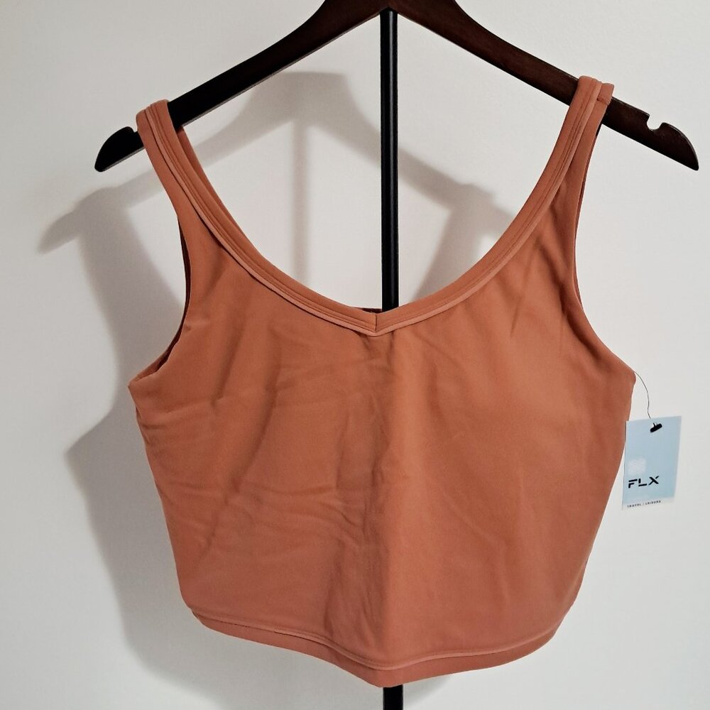 NWT size Lg FLX crop